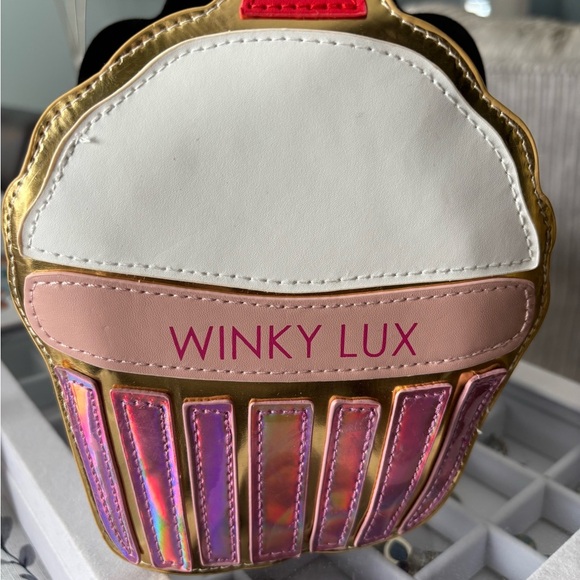 Winky Lux Cupcake mini makeup bag - White and Pink - Picture 1 of 3